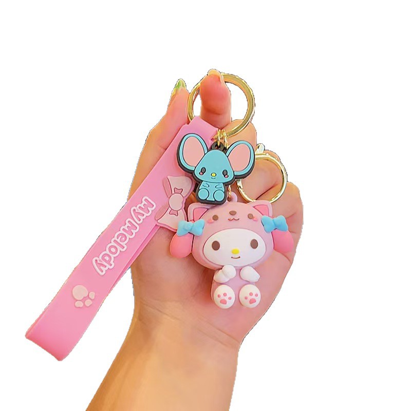 Wholesale of cute Sanrio key chain figurines, car key chain ornaments, schoolbag key chains and accessories Item Picture