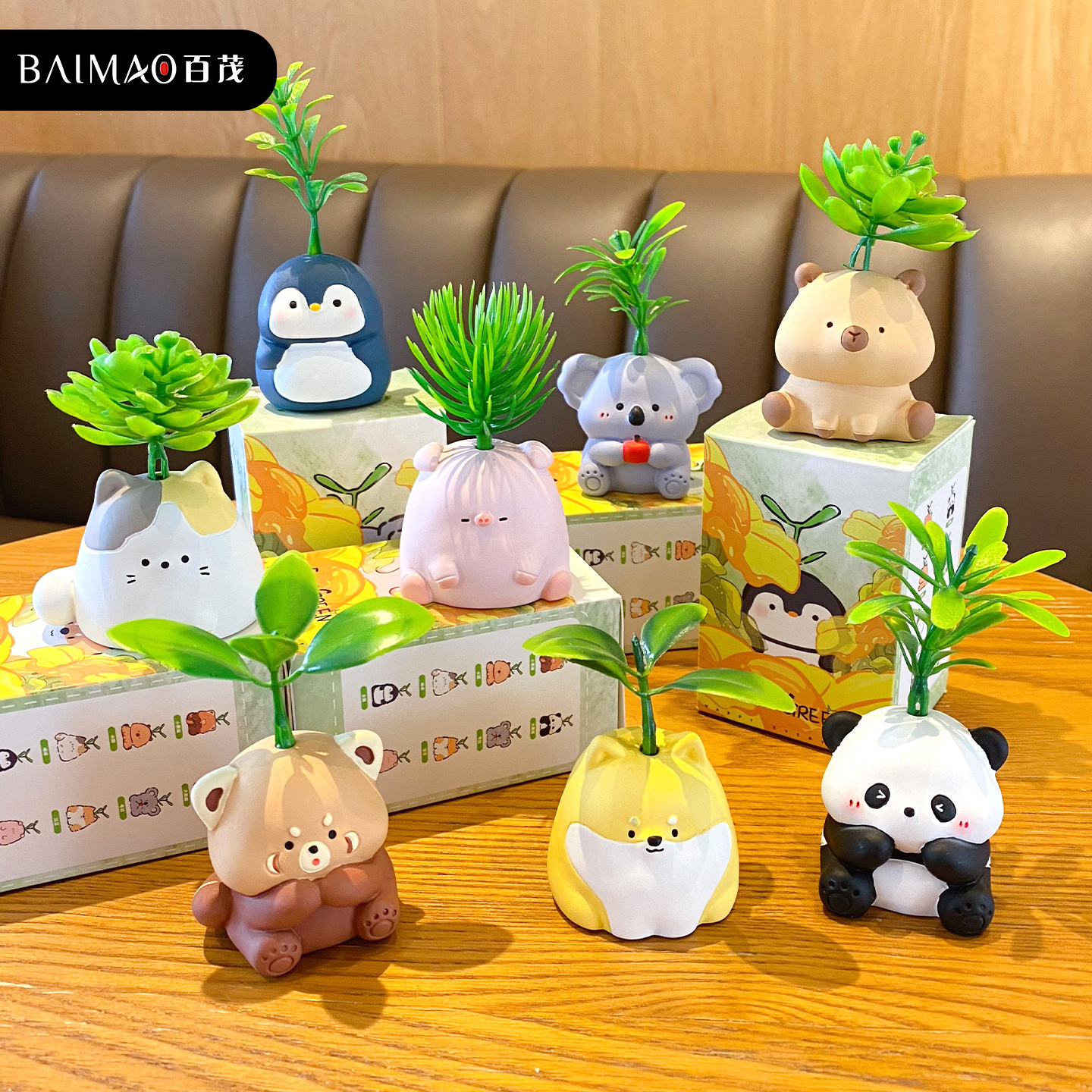 百茂原创萌宠常青树脂公仔摆件创意可爱水豚熊猫桌面装饰车载摆饰 details Picture