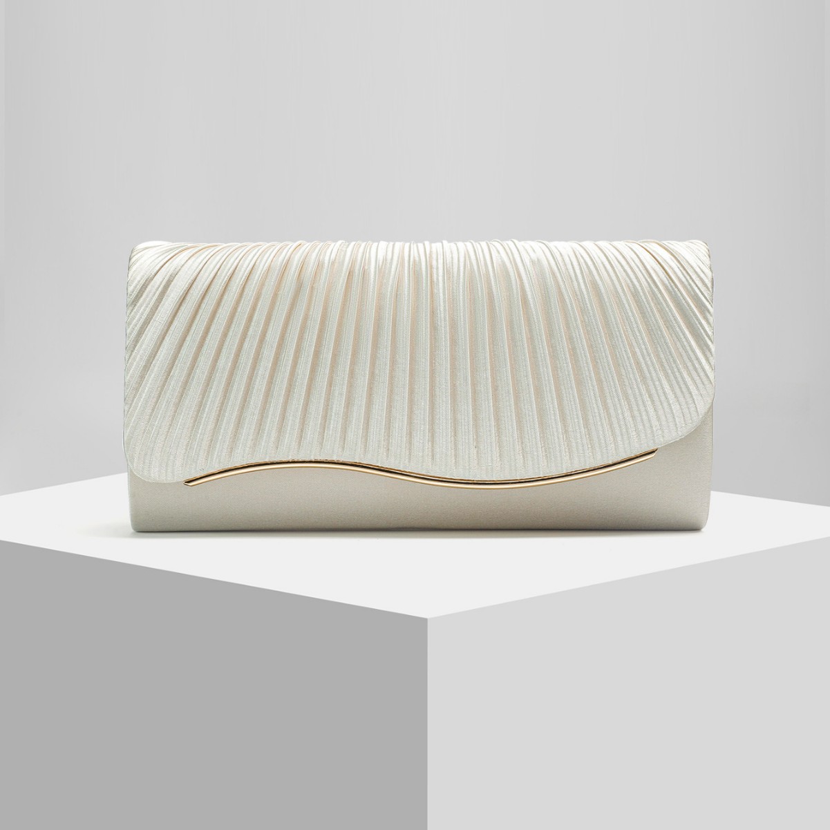 新款欧美女士缎面褶皱晚宴包婚礼包宴会包斜挎包婚礼包