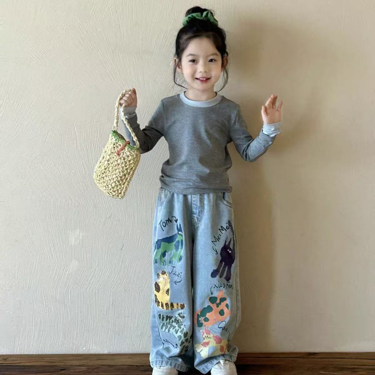Spring 2025 Children's and Girls' holiday: Two base shirts, graffiti printed jeans, straight-leg pants, Korean style, Korean style trendy kids