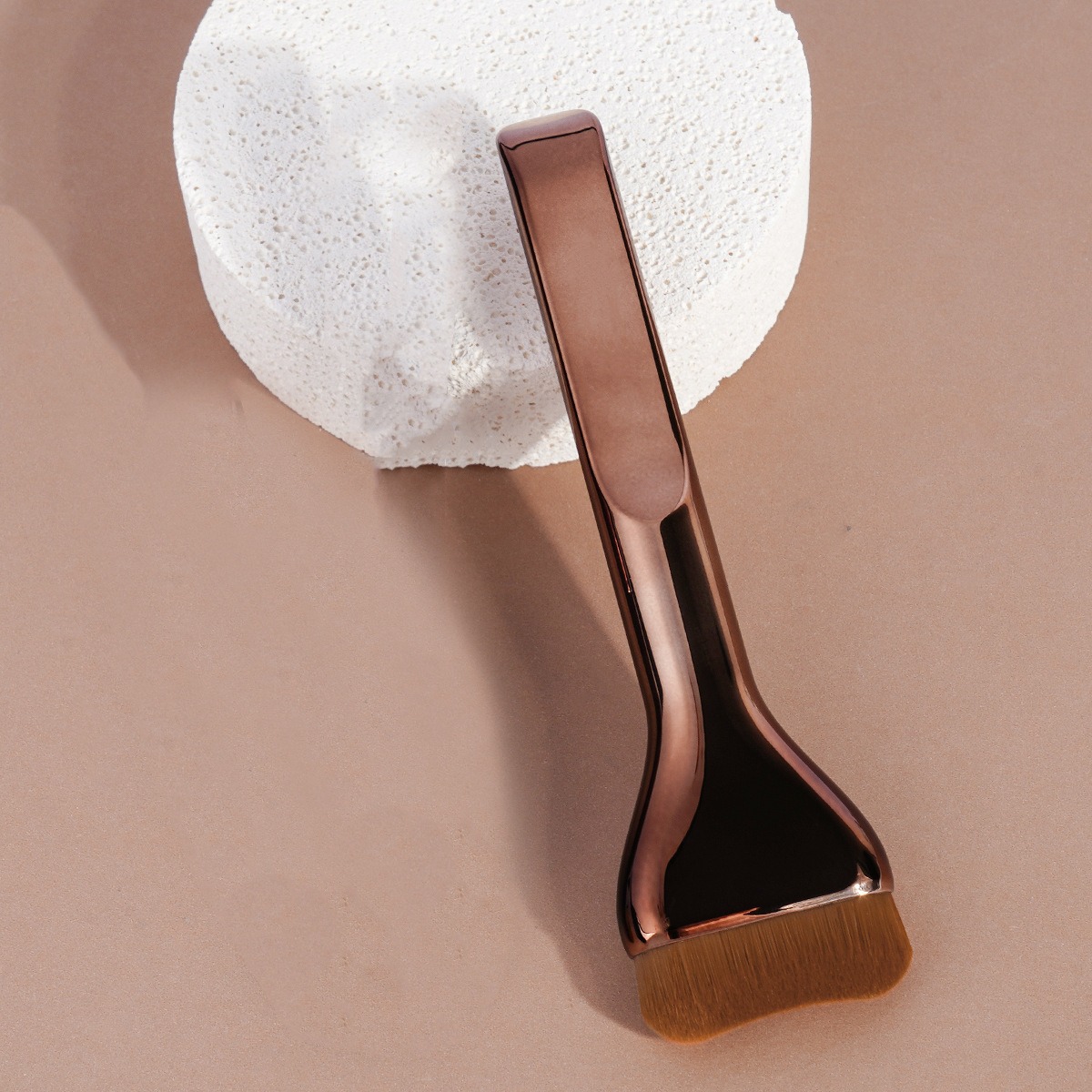 Nuevo artículo repulsivo single ultra slim ensanchado lengua tipo fundación cepillo corrector sin marcas no comer polvo cabeza plana suave pelo belleza herramientas