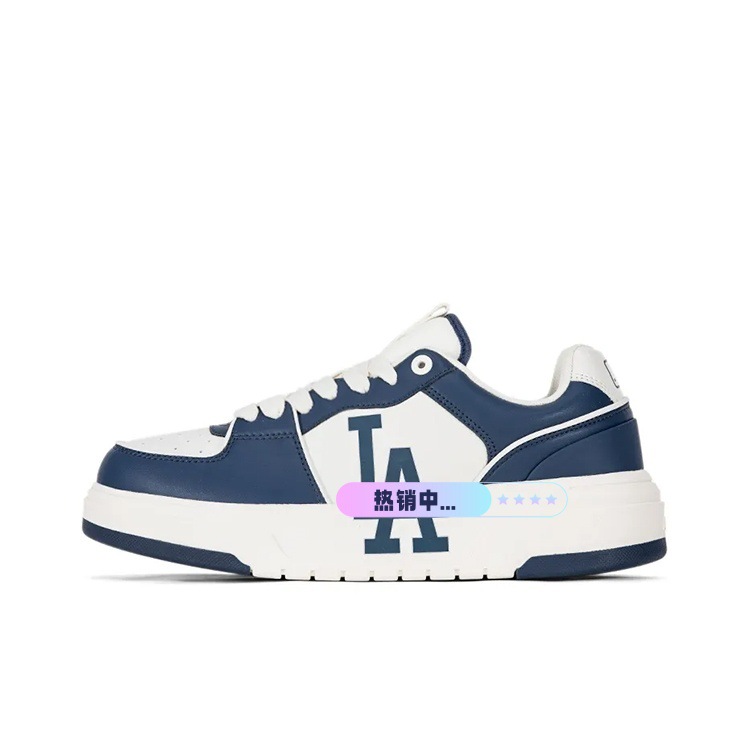 男式板鞋实物图