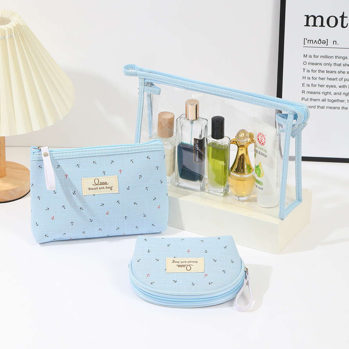 Wholesale of printed PVC transparent cosmetic bags, canvas three-piece sets, travel women's storage bags, makeup women's toiletries bags in stock Application Scenario