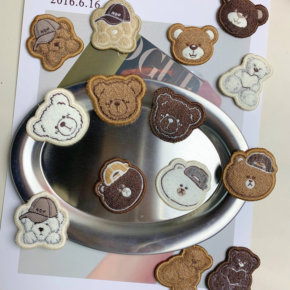 新款卡通毛绒小熊绣花贴毛巾绣补丁贴服装辅料刺绣DIY布贴带背胶