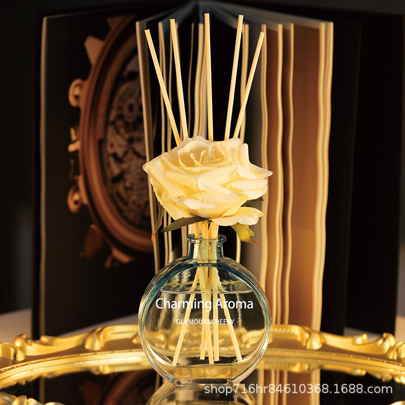 Flameless rattan aromatherapy with dried flowers, hotel perfume, home bedroom and living room perfume, display item, fresh air 100ml Application Scenario