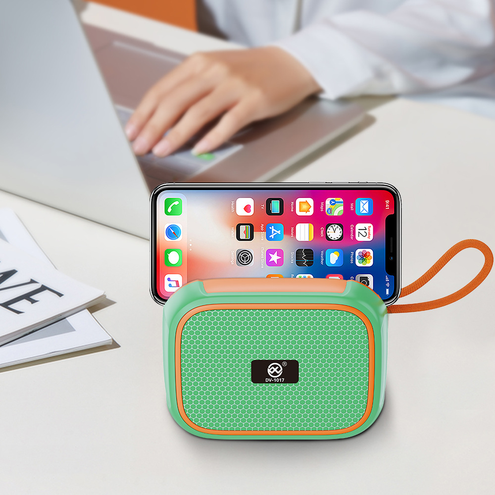 Le Xiangyu Portable mini speaker Bluetooth subwoofer Wireless desktop mobile high-volume outdoor Bluetooth speaker details Picture
