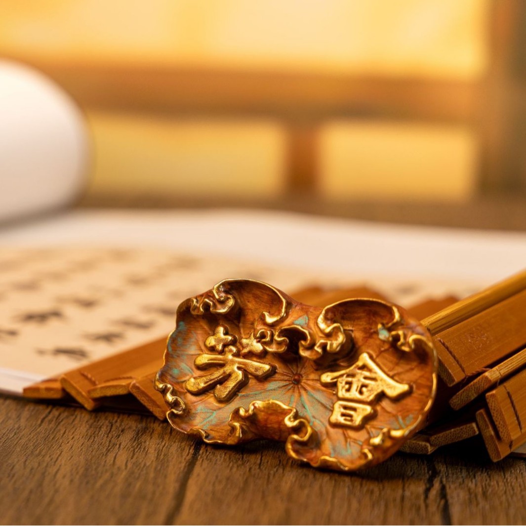 In Zhongtang, the fridge magnets are of Chinese elegance, solemnity and simplicity. They are wholesale from the source factory with favorable prices and are in stock for quick delivery Application Scenario