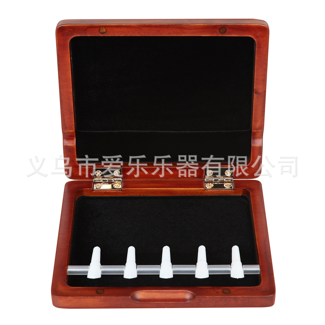 乐器连接线/吉他无线接收器/吉他连接线/蓝牙音响/吉他弦白底实物图