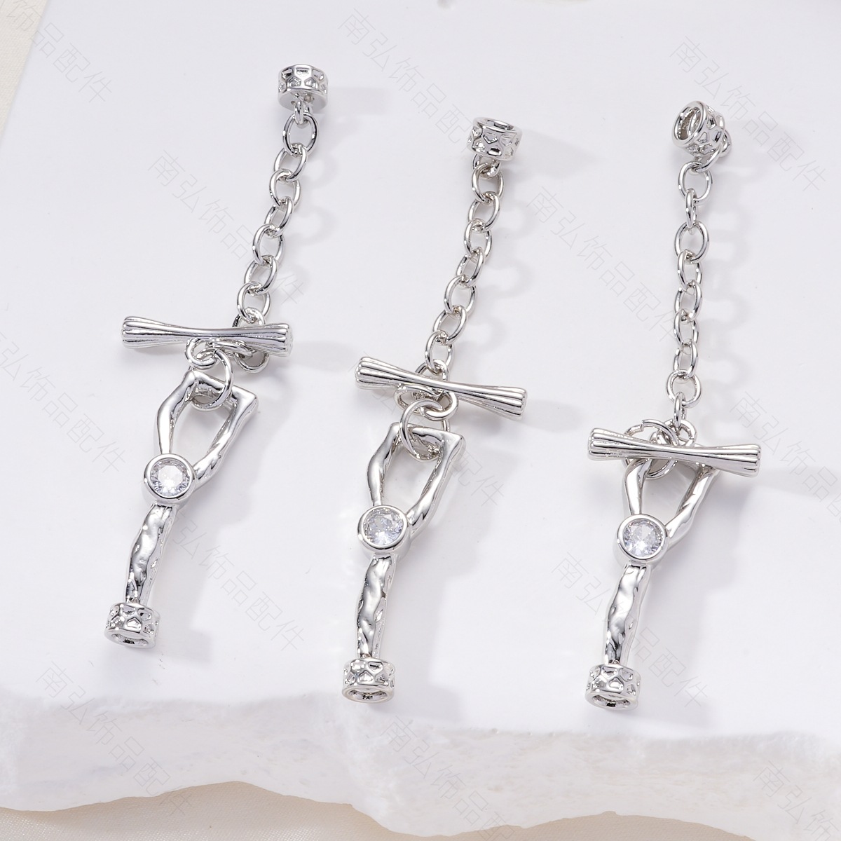 Copper palladium-plated, white gold and zirconium-inlaid irregular OT clasp necklace, diy bracelet, necklace ending chain, clasp head accessory Specification image