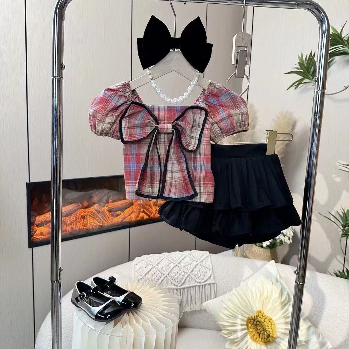 Chica verano traje 2026 nuevo estilo niños manga corta camiseta falda plisada conjunto de dos piezas mujer vestido floral de verano Specification image