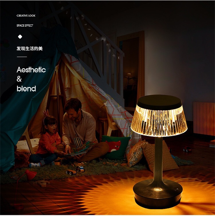 Mushroom desk Lamp, USB touch dining table, bar ambient light, bedroom bedside charging night light, three-color charging model Application Scenario