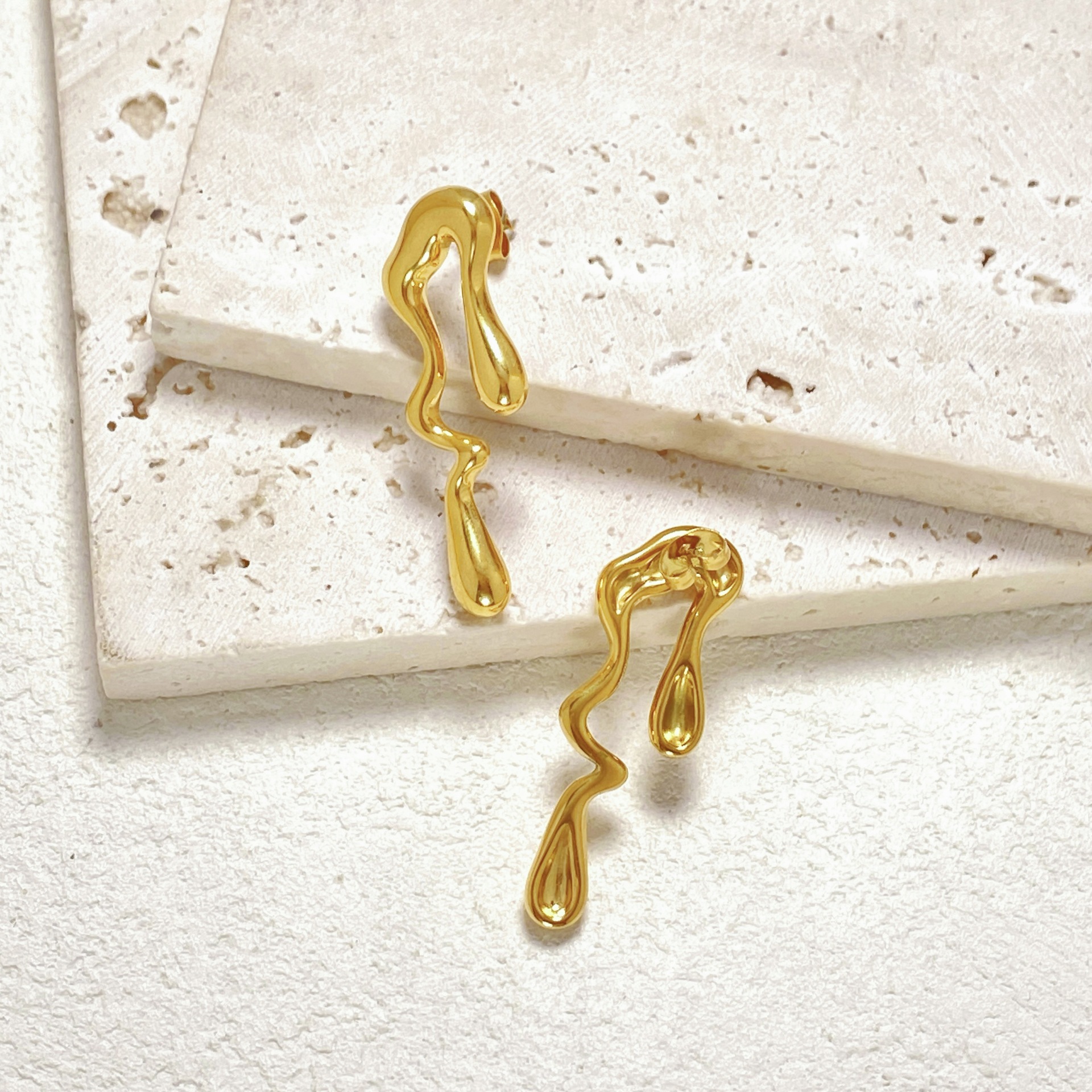 创意钛钢线形耳钉个性设计特殊图案高级感跨境流行不锈钢精致耳饰细节图