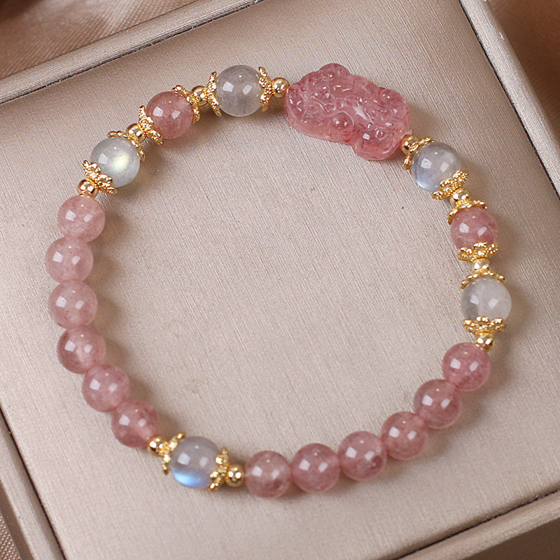 Live-streaming bestsellers: Natural strawberry crystal PI Xiu bracelet, women's crystal bracelet, gift jewelry wholesale Specification image