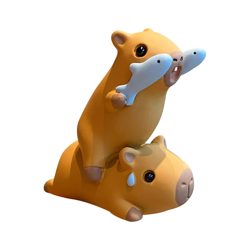 Original Capibara Capybara resin decorative items for women, creative and trendy car center console display furniture, and desktop decorations Item Picture