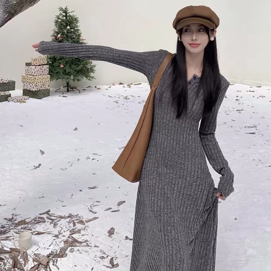 Retro, simple and versatile knitted long-sleeved dress for women, spring waist-cinching and slimming A-line dress, new autumn and winter base long dress Application Scenario