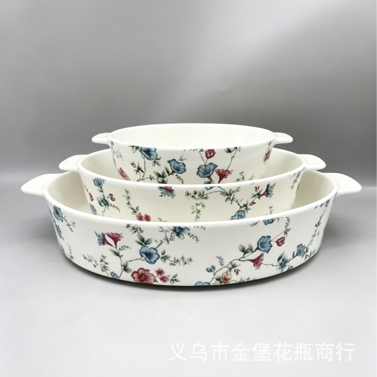 Nordic-style Daisy and lavender printed double-handled baking bowls in multiple color options are available. Ceramic baking trays are available in exclusive supply