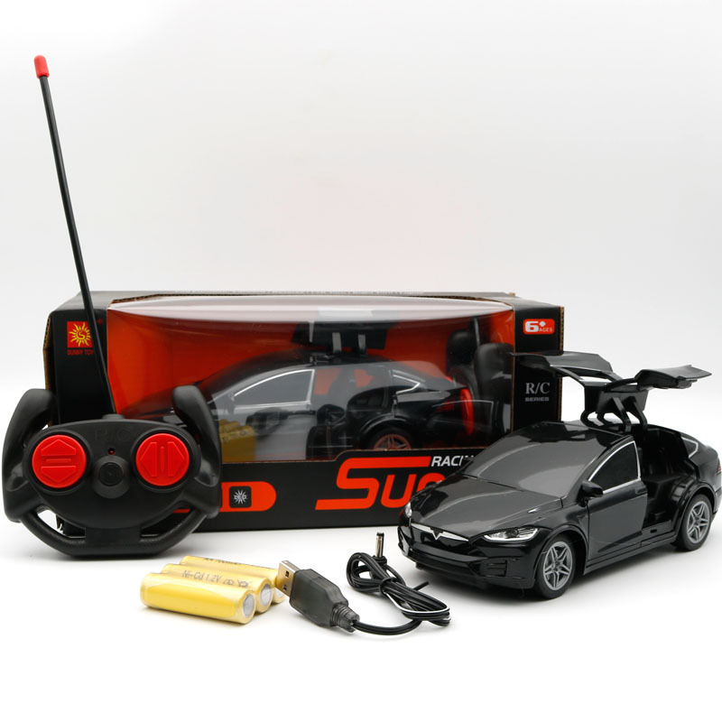 Cross-border 1:24 Tra Four-way remote control car with lights, children's simulation manual double-door toy car model Application Scenario