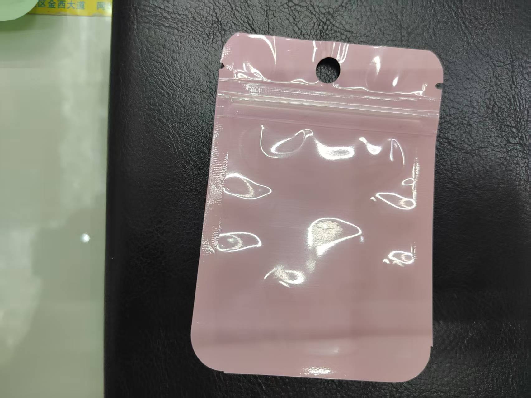 The colored macaron composite pearlescent bone bag can support up to 100 pieces per piece in stock Application Scenario