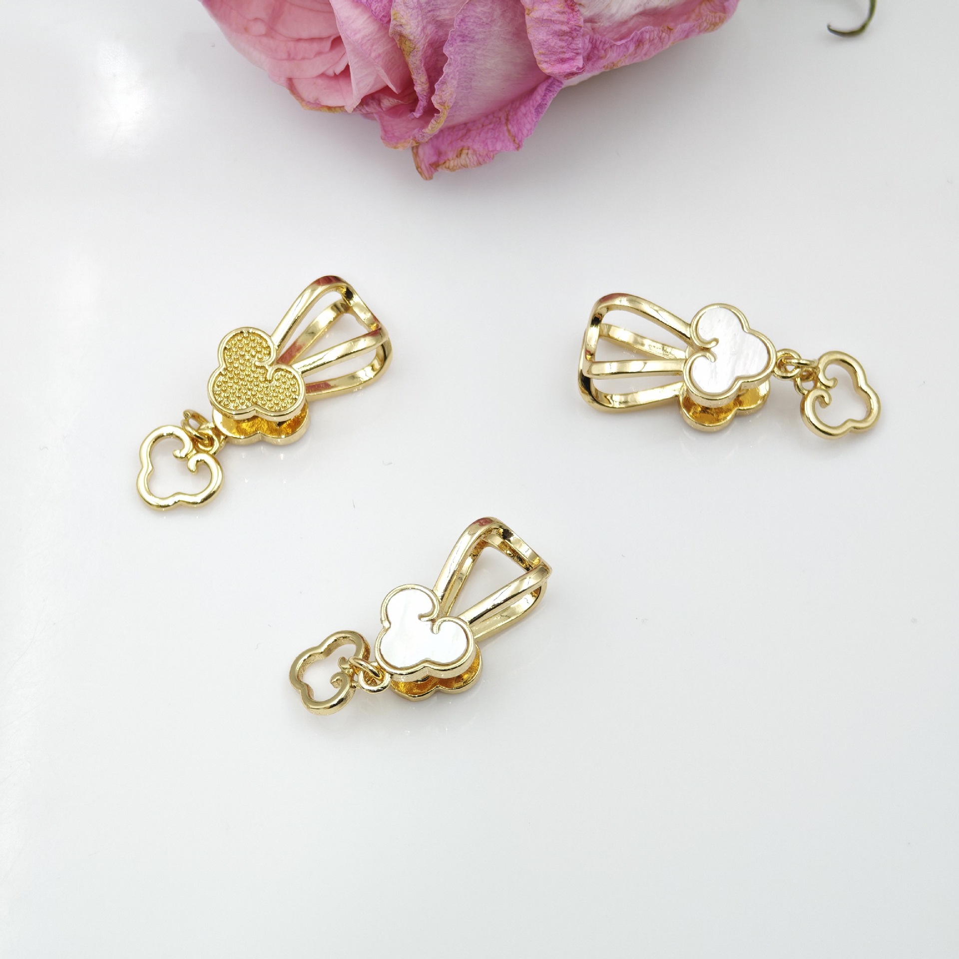 Pearl necklace clasp, Xiangyun shell clip clasp, spring elastic press clasp, handcrafted end clasp, sweater chain diy accessories details Picture