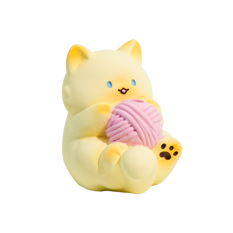 Baimao Original Cat Beard Small Pocket Series of decorative items, resin dolls, creative car cute pet furniture, and desktop decorations Item Picture