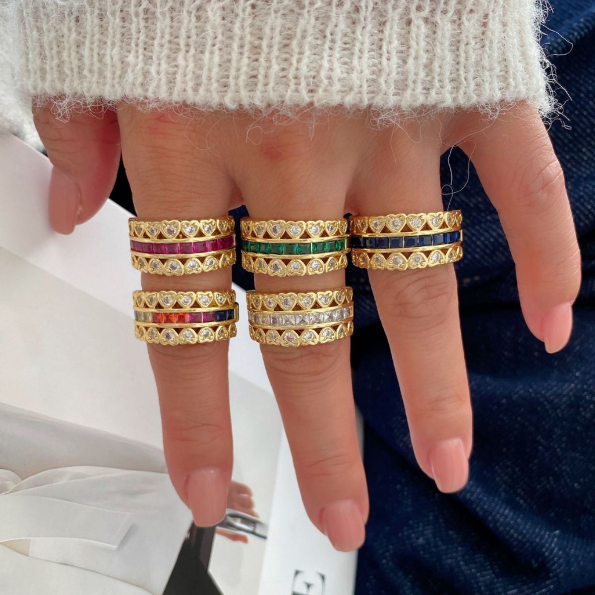 New Year ~ vintage diamond-lined heart ring, French retro, high-end, light luxury autumn and winter ring details Picture