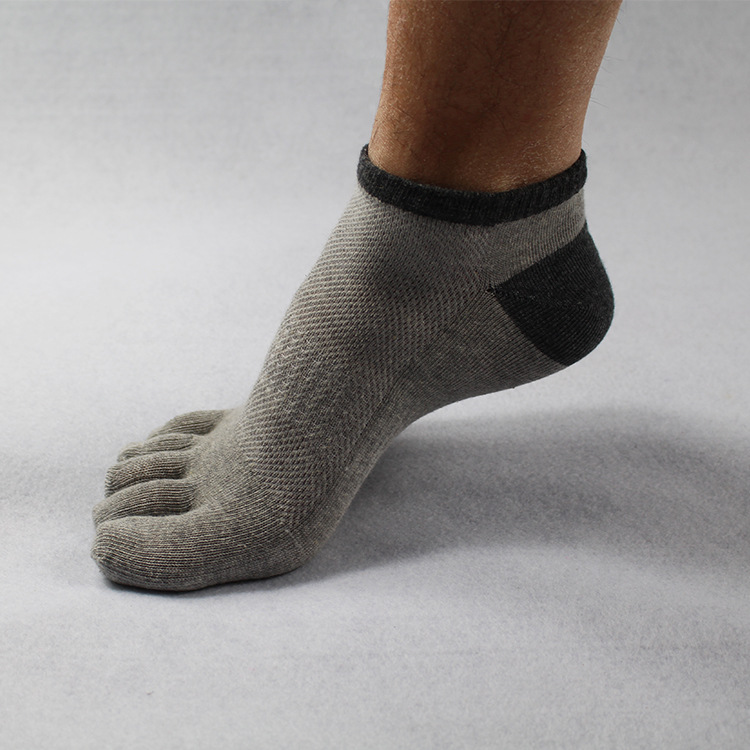 New Spring/Summer 2016 simple and casual men's socks, mesh five-toe socks, pure cotton antibacterial and deodorizing split-toe socks, short socks for men Specification image