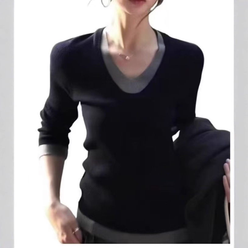 KANING假两件v领针织打底衫女秋季新款高级感内搭毛衣修身上衣潮白底实物图
