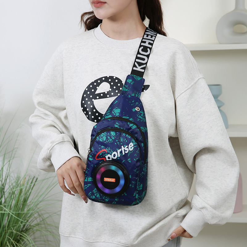 KE-003 ciclismo inalámbricos bluetooth speaker bag fuera del hogar bluetooth sound bag bolsa de pecho portátil de un hombro cross body bolso mini estéreo portátil Item Picture