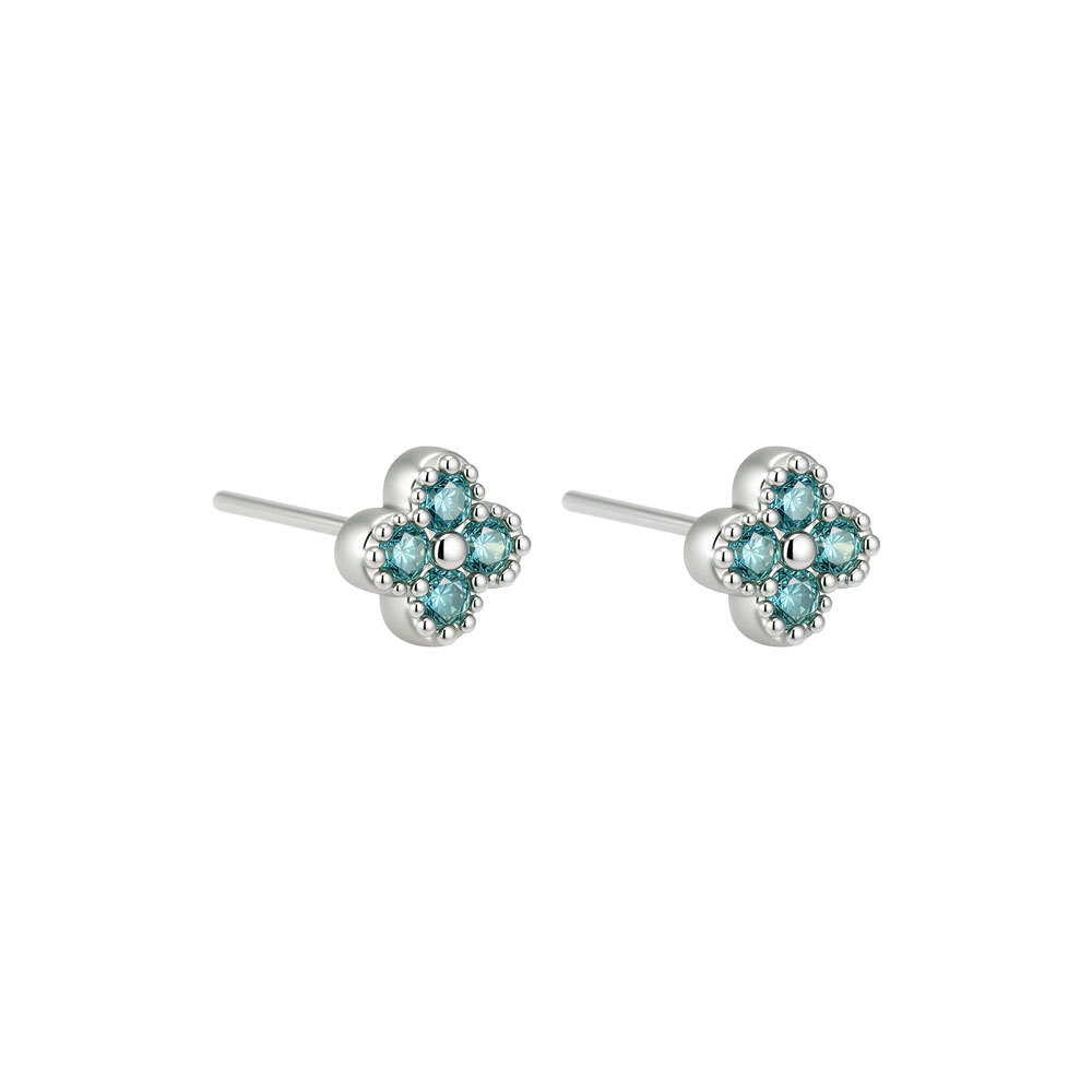 Summer's new light sea blue mini four-leaf clover stud earrings are small and versatile. Copper alloy with zirconium inlay s925 silver needle women's earrings Item Picture