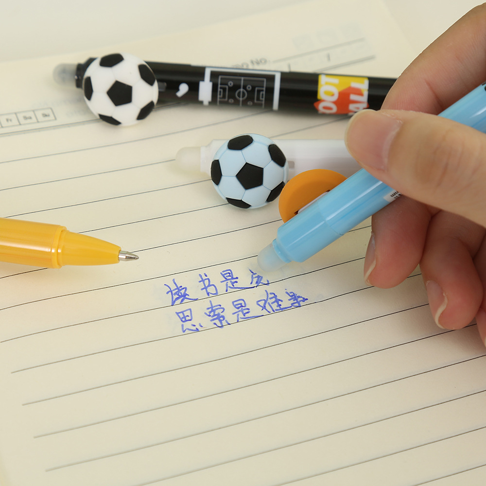 Ball game sports signature pen 0.7mm bullet head press pen erasable pen student writing pen wholesale gel pen Application Scenario