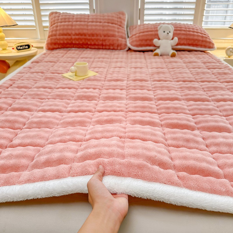 Rabbit plush blanket mattress, home soft cushion thickened warm milk wool bed mattress pad, dormitory student single person wholesale