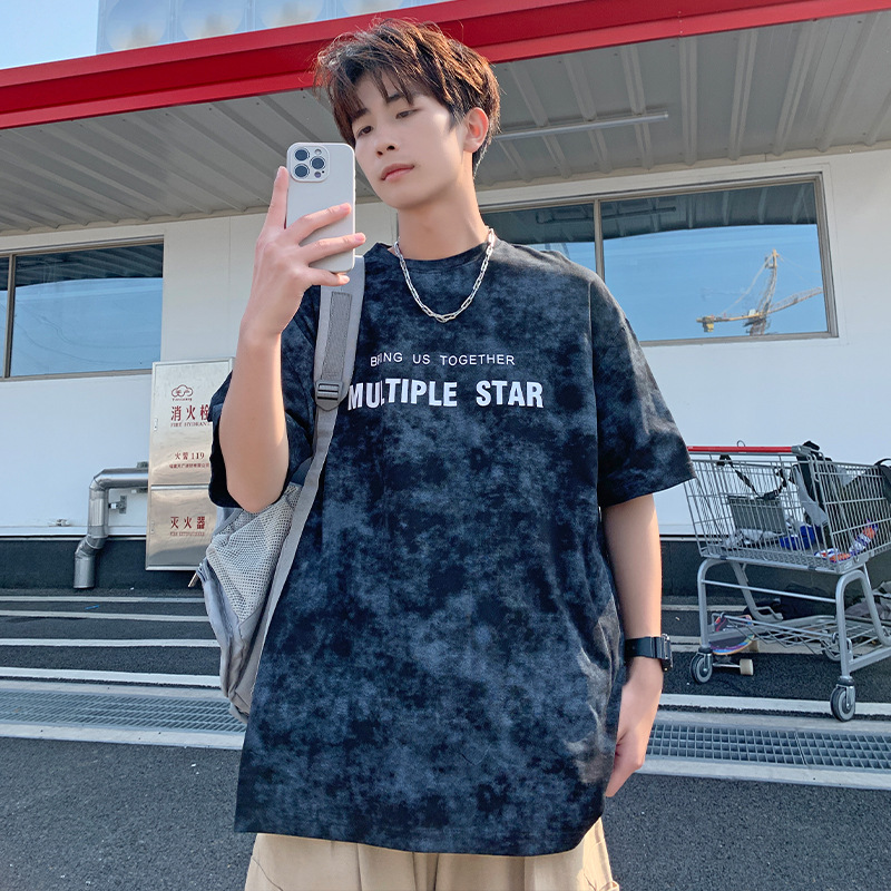 American short-sleeved T-shirt for men in summer 2025, a new trendy brand with tie-dye design, casual round neck and versatile five-quarter sleeves Application Scenario
