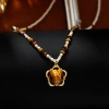 Hyacinth Maillard style tiger's eye pendant necklace for women, fashionable, light luxury and niche design sense collarbone chain, neck chain and sweater chain Application Scenario
