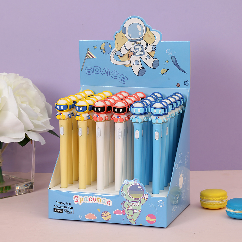 解压发光转转中性笔旋转批发创意手账笔签字笔太空人发光笔