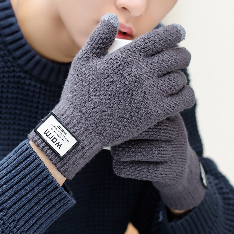 Factory wholesale knitted woolen gloves for men's winter warmth, new Korean-style thickened and fleece touch screen gloves with labels Application Scenario