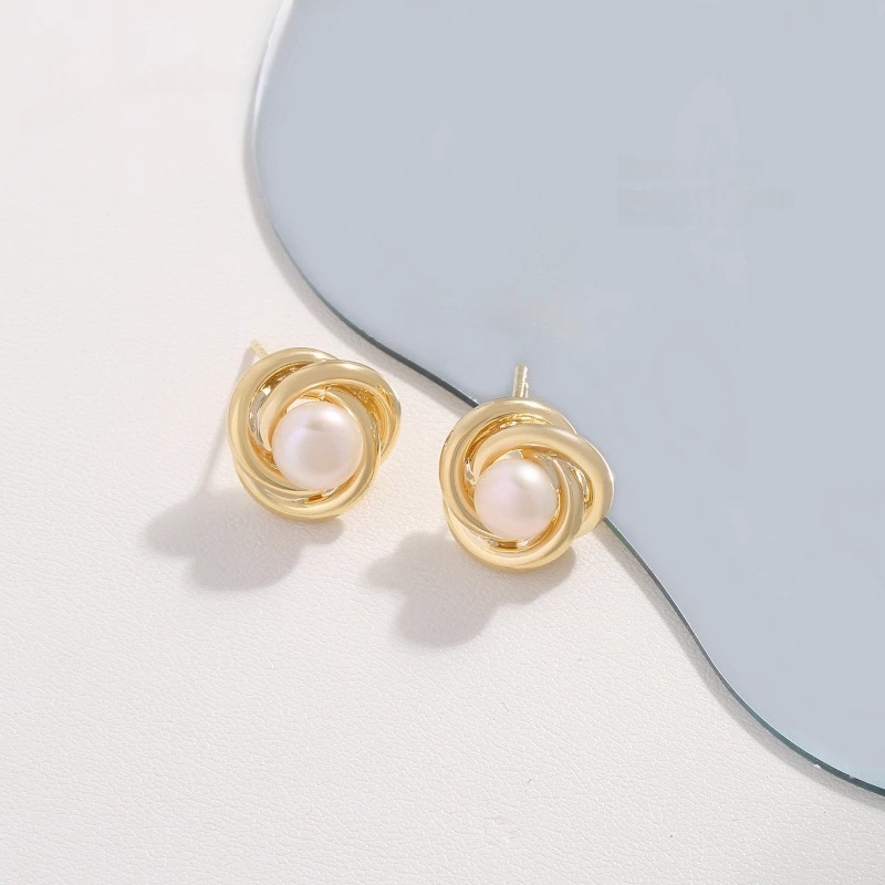 French high-end pearlescent pearl stud earrings, Instagram-style S925 silver needle earrings, 14K gold earrings, trendy wholesale details Picture