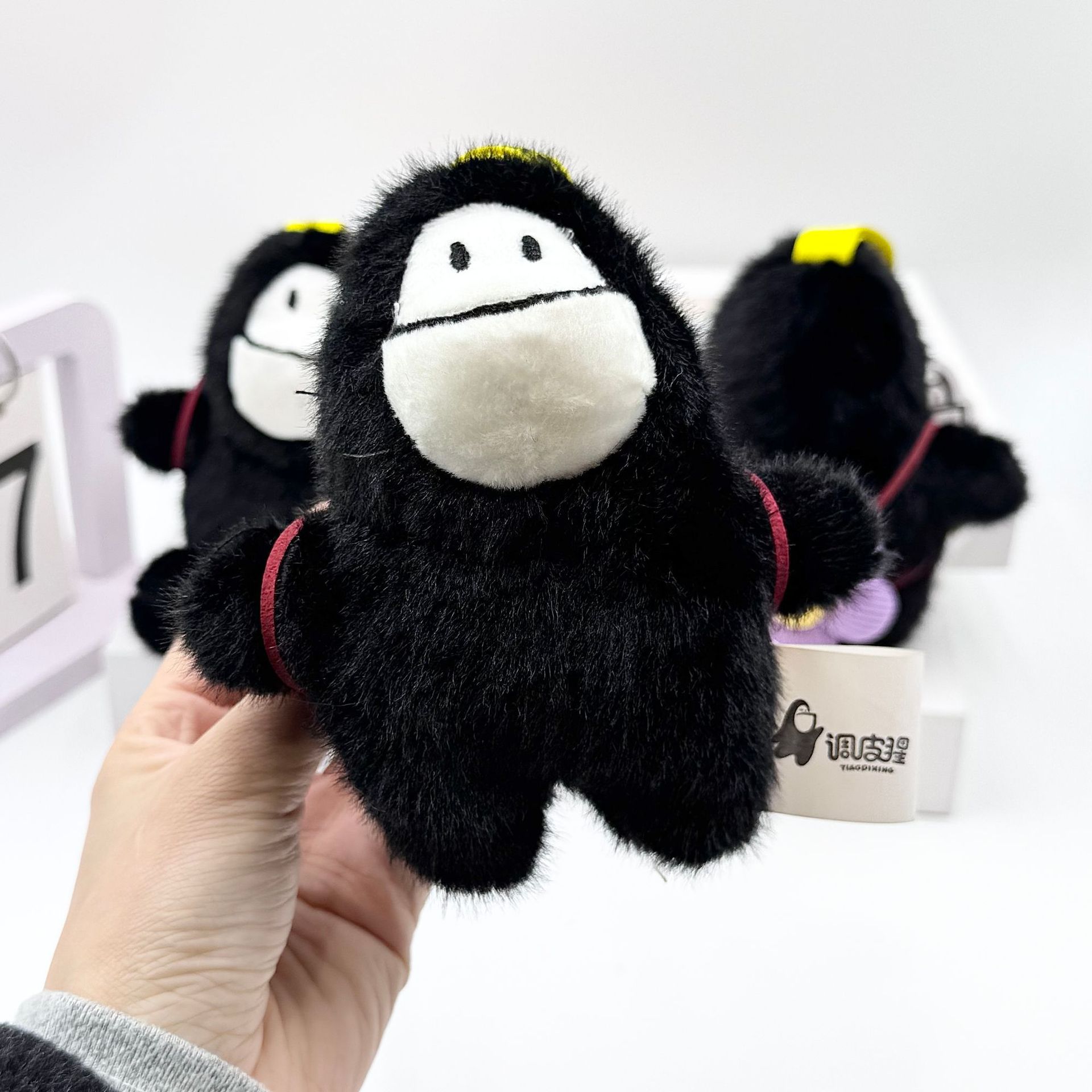 Naughty ape plush toy, keychain, cute girl bag, hanging decoration, coconut tea and coffee doll, plush accessories Application Scenario