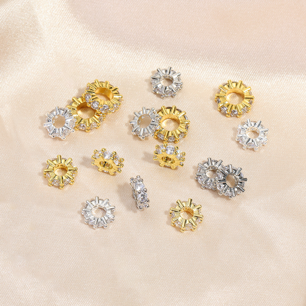 Bolso 18K color de oro micro zirconia incrustado agujeros grandes taladrado bucle partidor de perlas bricolaje accesorios rueda de perlas partidor de perlas materiales Specification image