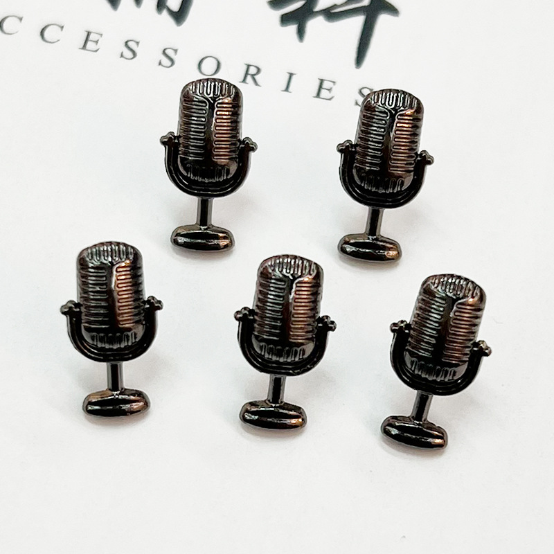 复古个性麦克风领针ins风小众高级感男女包包服装徽章服饰配件潮