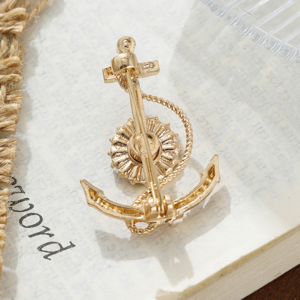 مثقاب سبائك خلاق رائع، دبابيس، دبابيس، ملابس رجالية ذات غلاف عالي Specification image