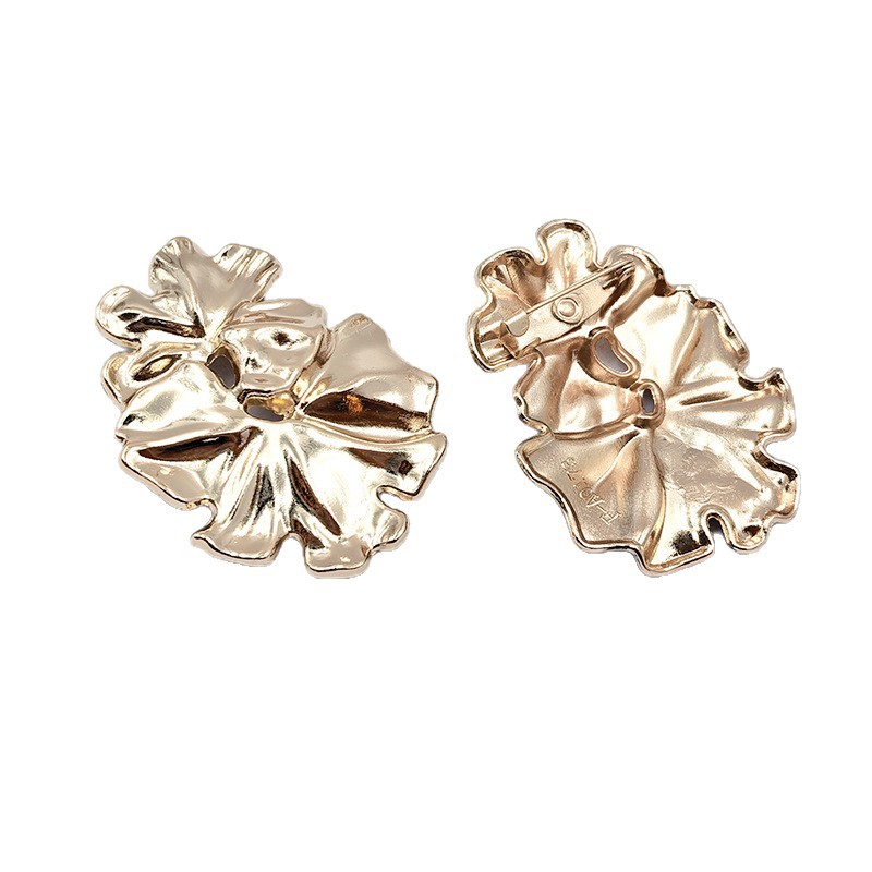 New European and American alloy chest connection buckle fashion underwear swimsuit decorative pin Irregular alloy combination Item Picture