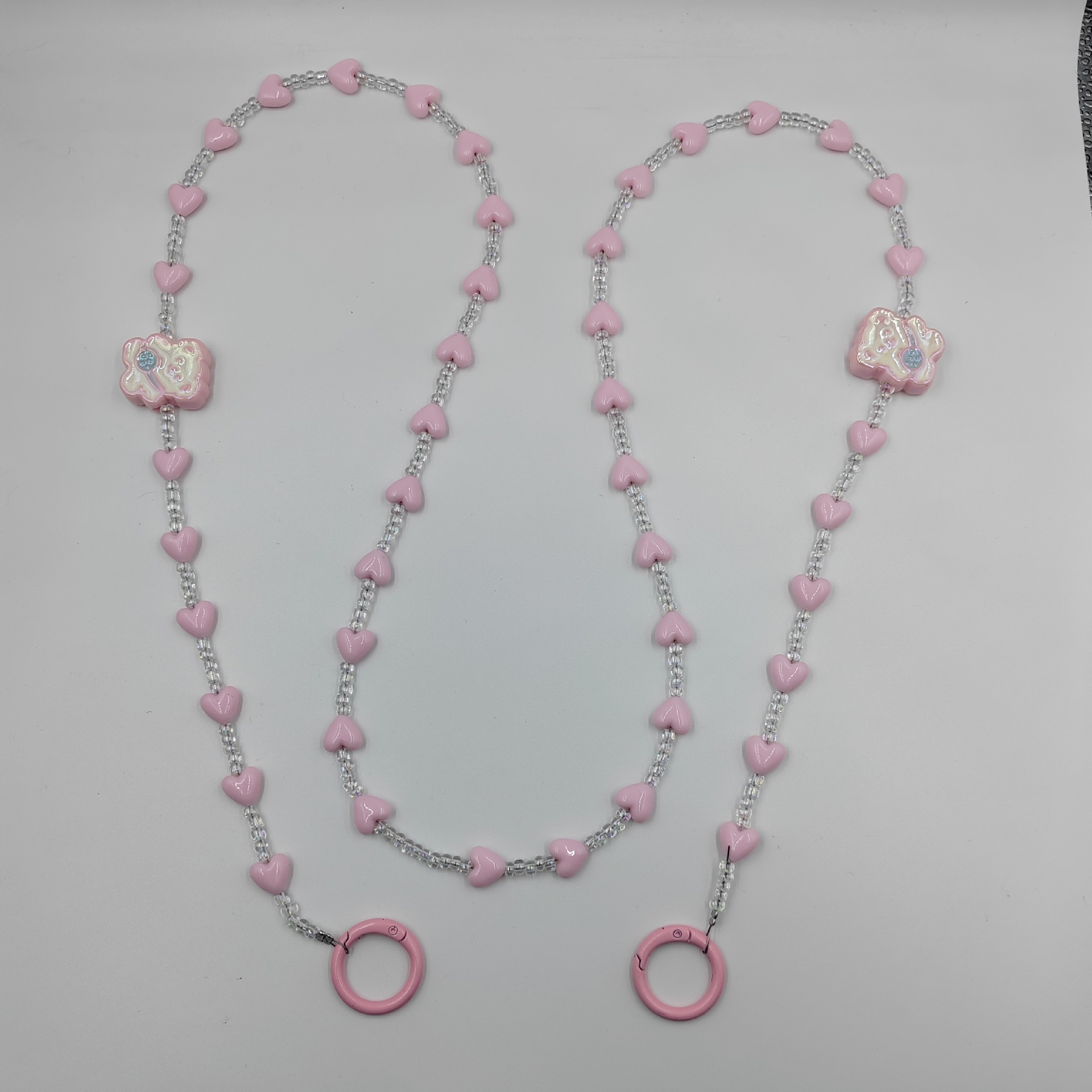 Korean-style bag cartoon pendant, acrylic handcrafted heart-shaped beaded phone case, crossbody chain accessory, niche girl details Picture