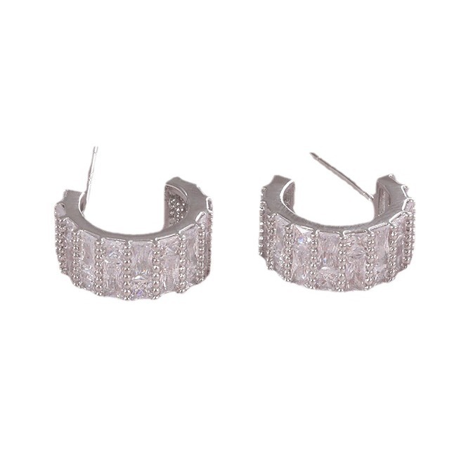 Xuhui Accessories' new fashionable, light luxury style, versatile copper zirconium plated with real gold and silver needle C-shaped stud earrings wholesale Item Picture