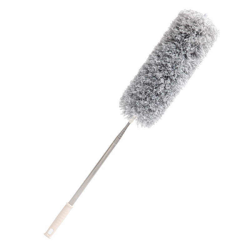 A powerful dust removal tool for pets, a wooden-handled feather duster and a chicken feather duster Item Picture