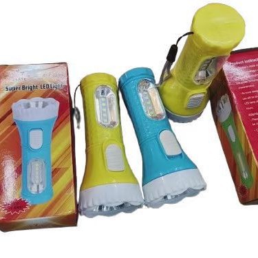 Portable plastic flashlight with rechargeable battery, household emergency lighting, small flashlight, adjustable lithium battery flashlight