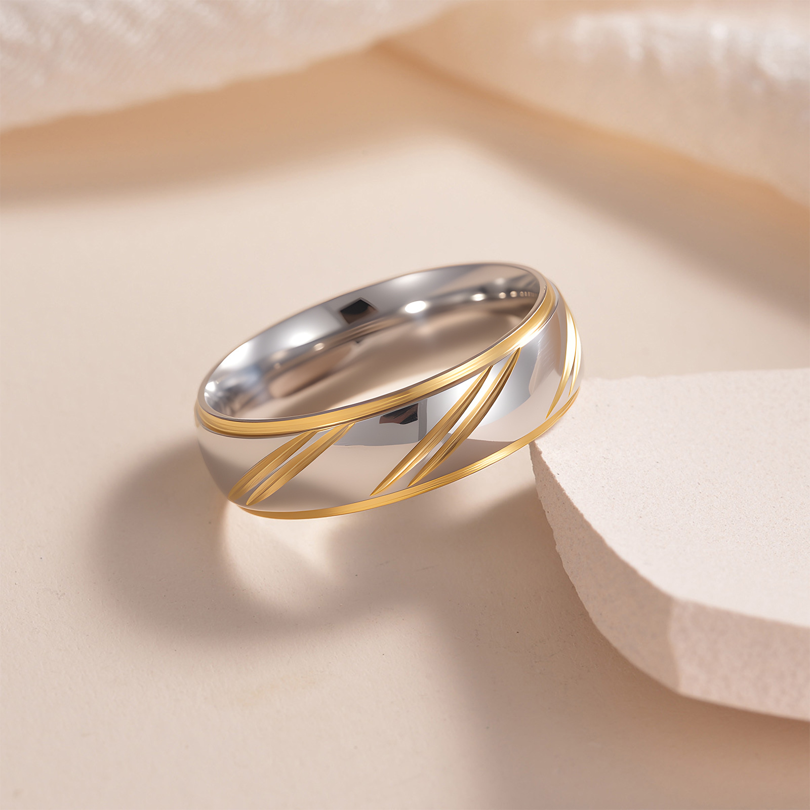 Cross-border stainless steel couple rings, golden diagonal diamond-encrusted rings, European and American fashionable wedding rings for men and women Specification image