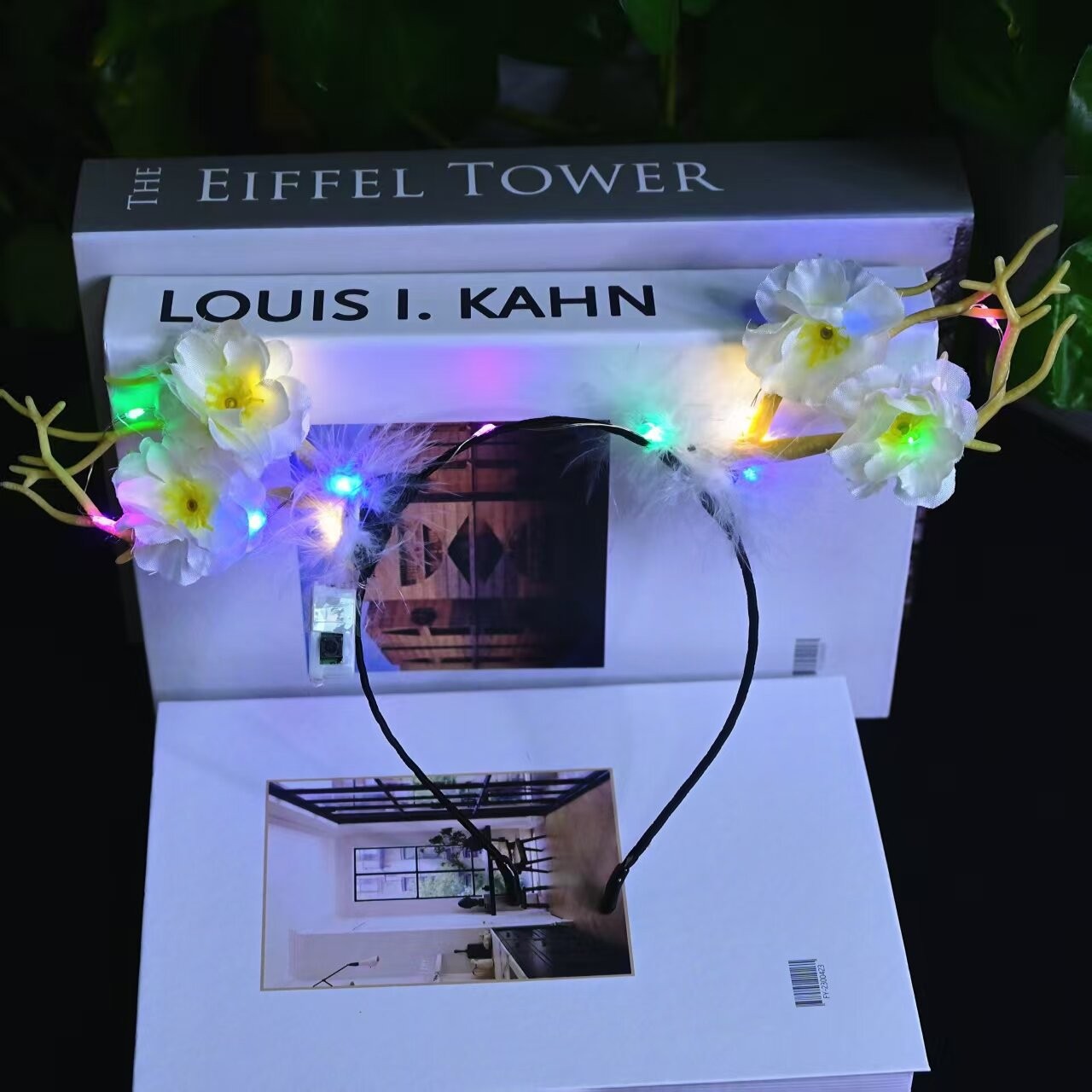 New cross-border luminous branch feather large antler headwear, Christmas glittering elk hairband, scenic area party hairpin