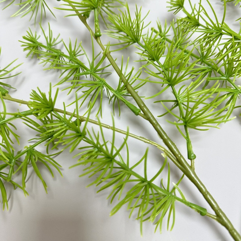 Large green plant, anti-real branch and leaf model tree, glass Christmas tree Application Scenario