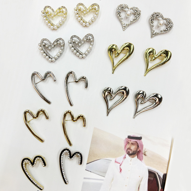日韩简约风爱心胸针ins风高级感精致胸花服装饰品配件潮厂家批发