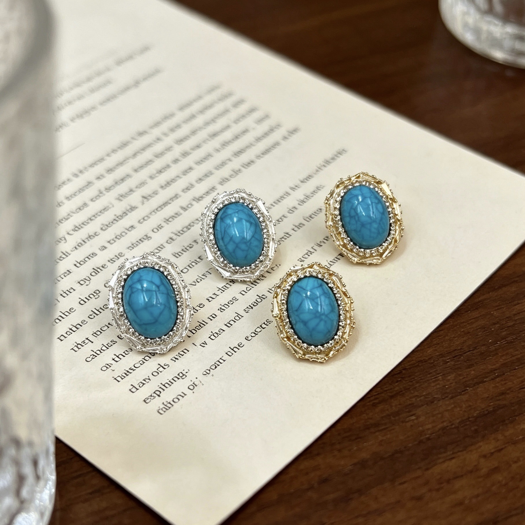 Oval earrings with zircon earrings in gold and silver, retro court-style earrings, ethnic style women's earrings Specification image